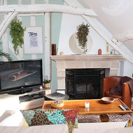 Charmant Appartement Vieux Тур Экстерьер фото