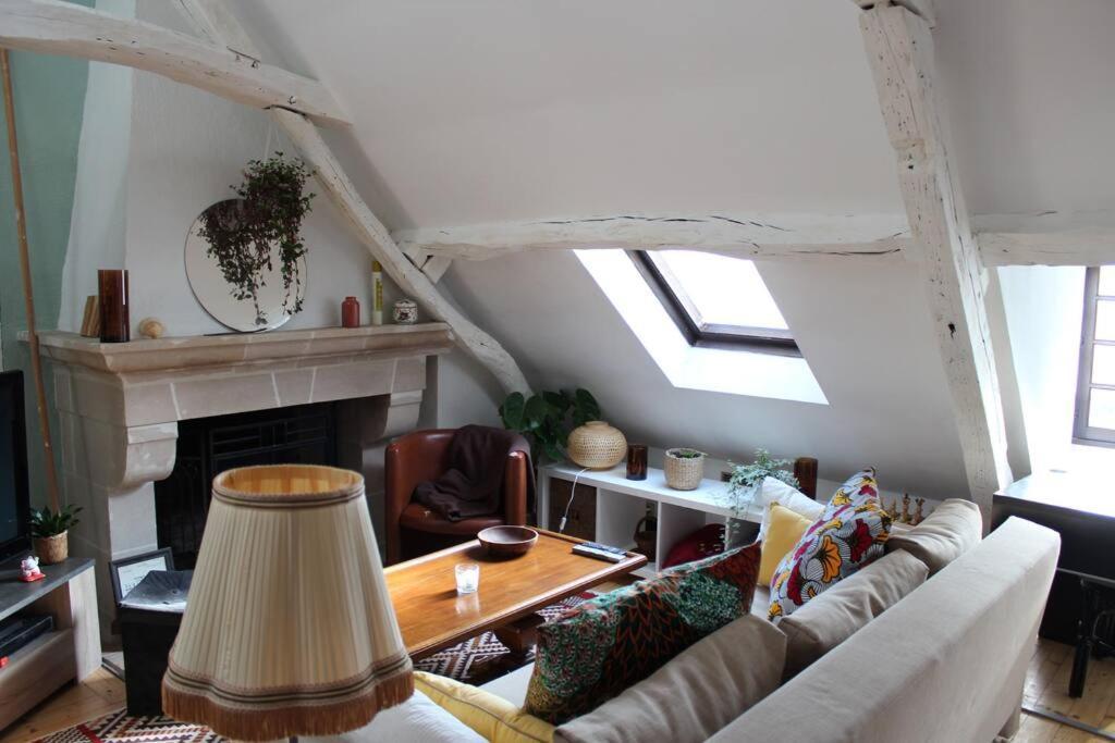 Charmant Appartement Vieux Тур Экстерьер фото