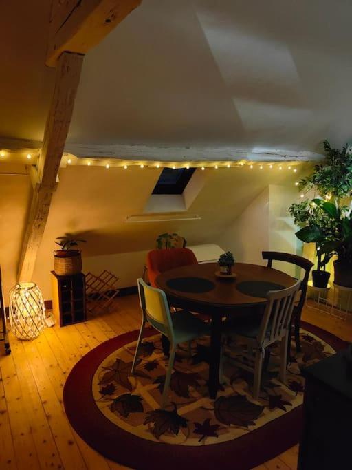 Charmant Appartement Vieux Тур Экстерьер фото